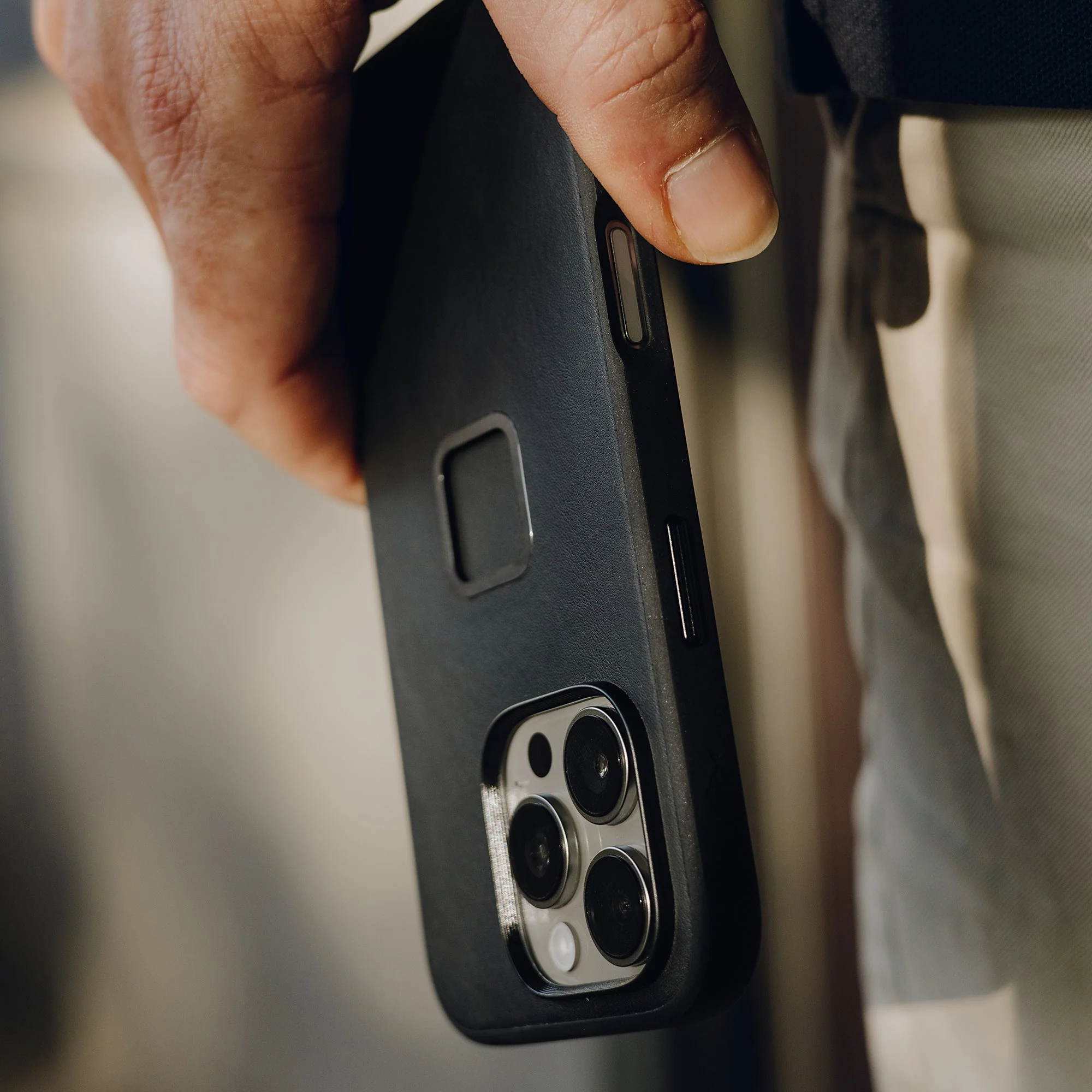 Everyday Clarino Case | iPhone 16 Pro Max | Black | PD Certified - Image 3