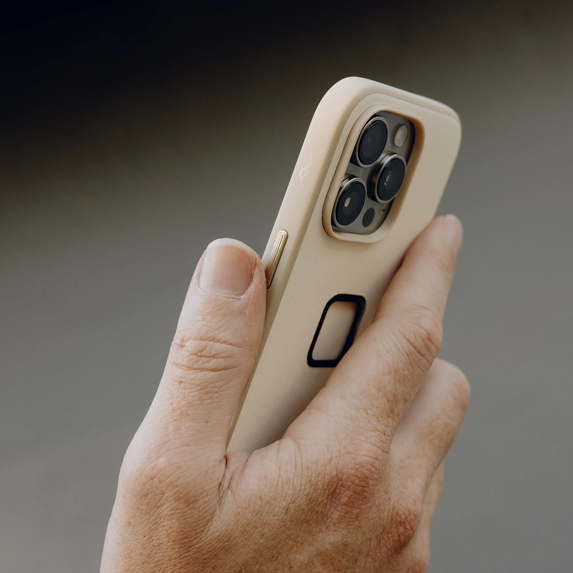 Everyday Clarino Case | iPhone 16 Pro Max | Bone | PD Certified - Image 4