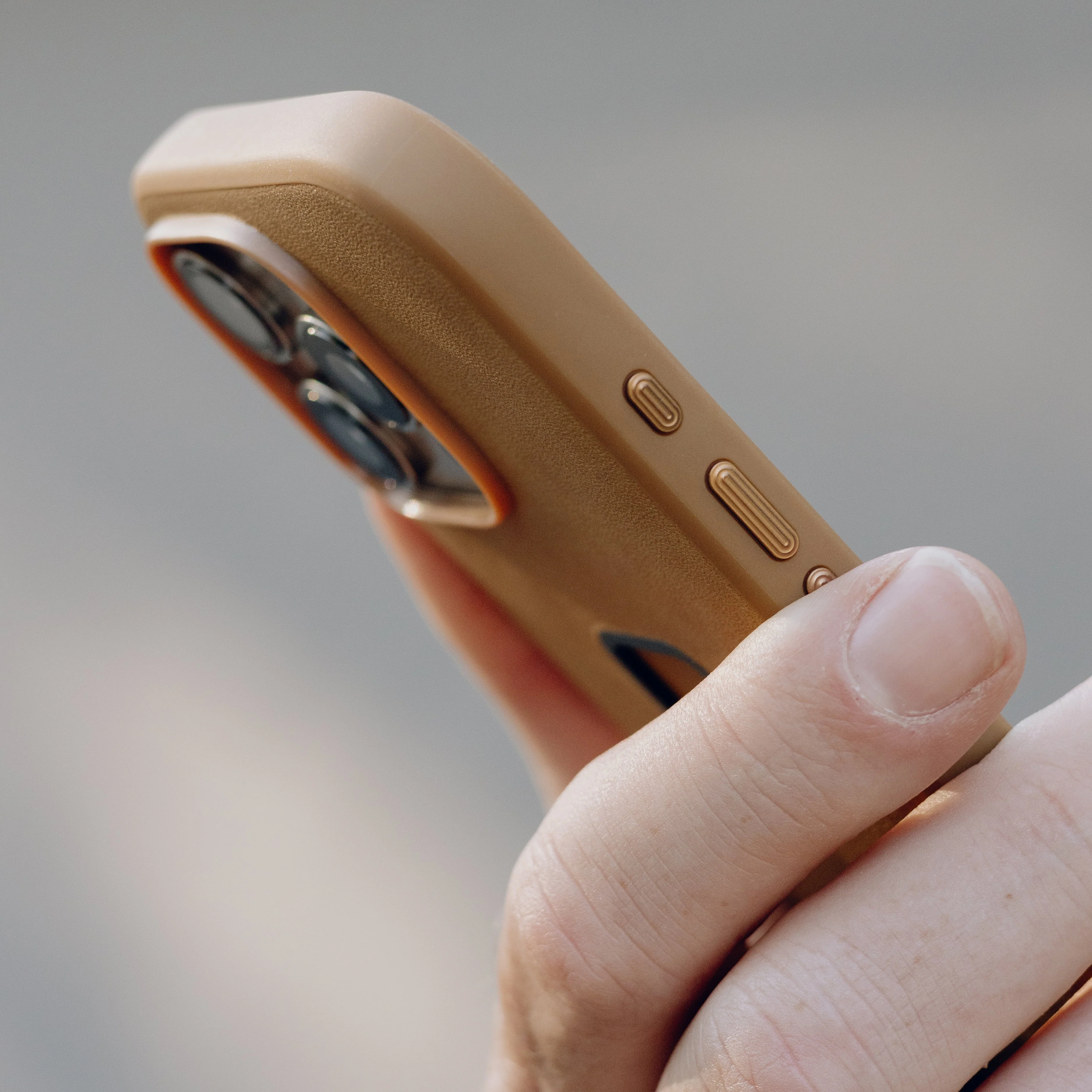 Everyday Clarino Case | iPhone 16 Pro Max | Tan | PD Certified - Image 3