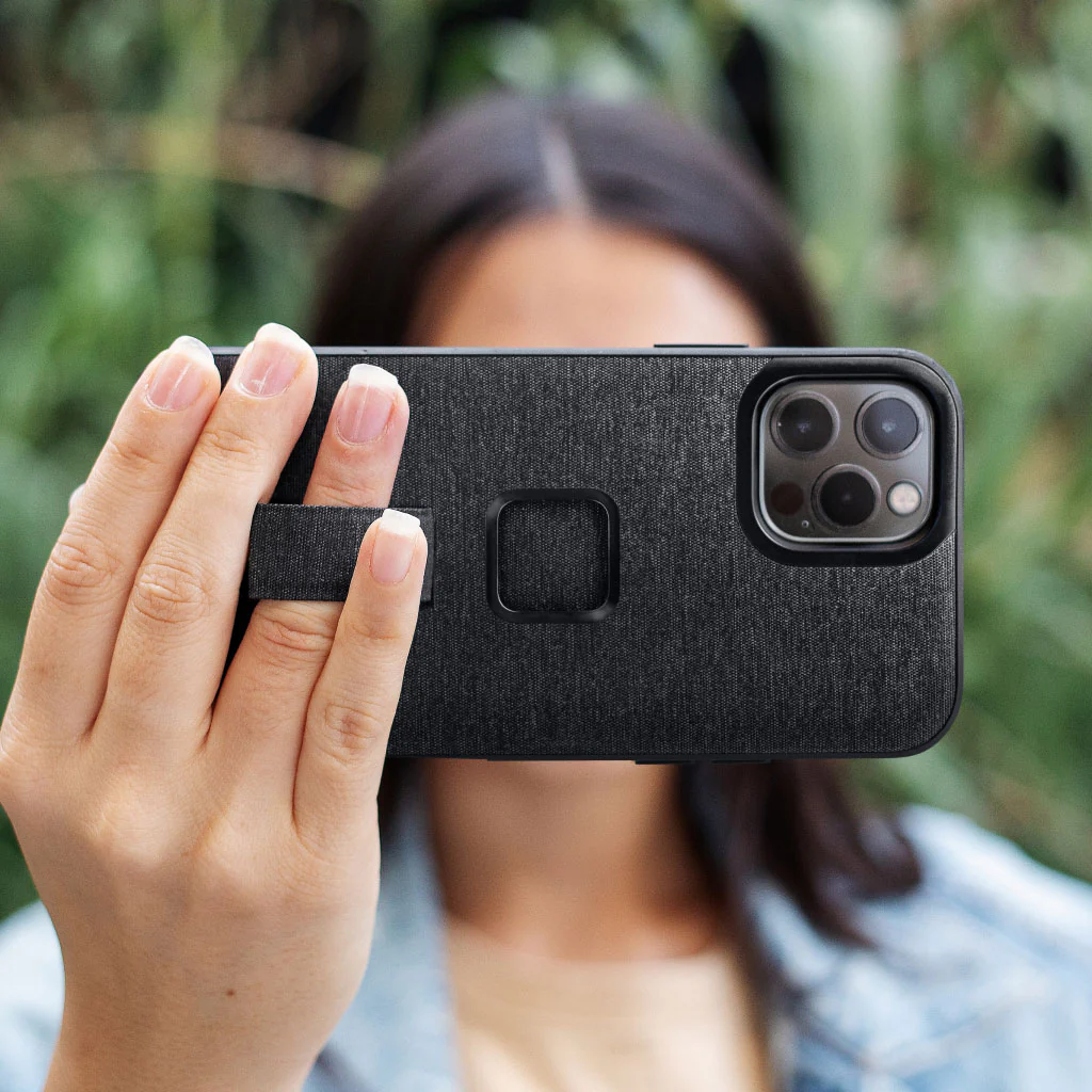 Everyday Loop Case | iPhone 14 | Charcoal - Image 4