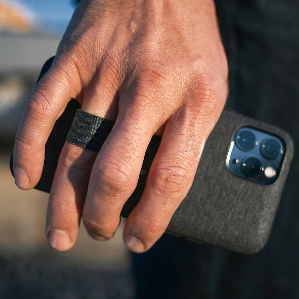 Everyday Loop Case | iPhone 14 | Charcoal - Image 5