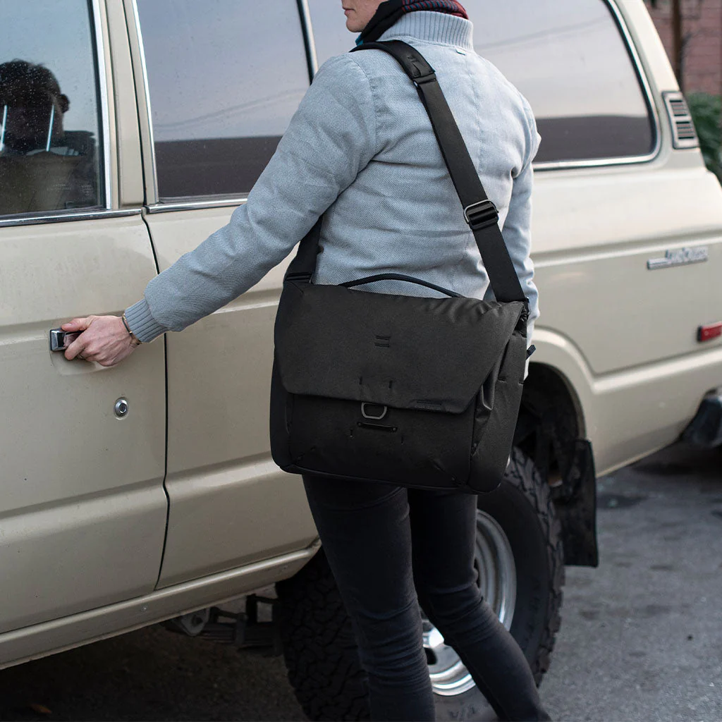 Everyday Messenger | 13L | Black (PFAS) | PD Certified - Image 7