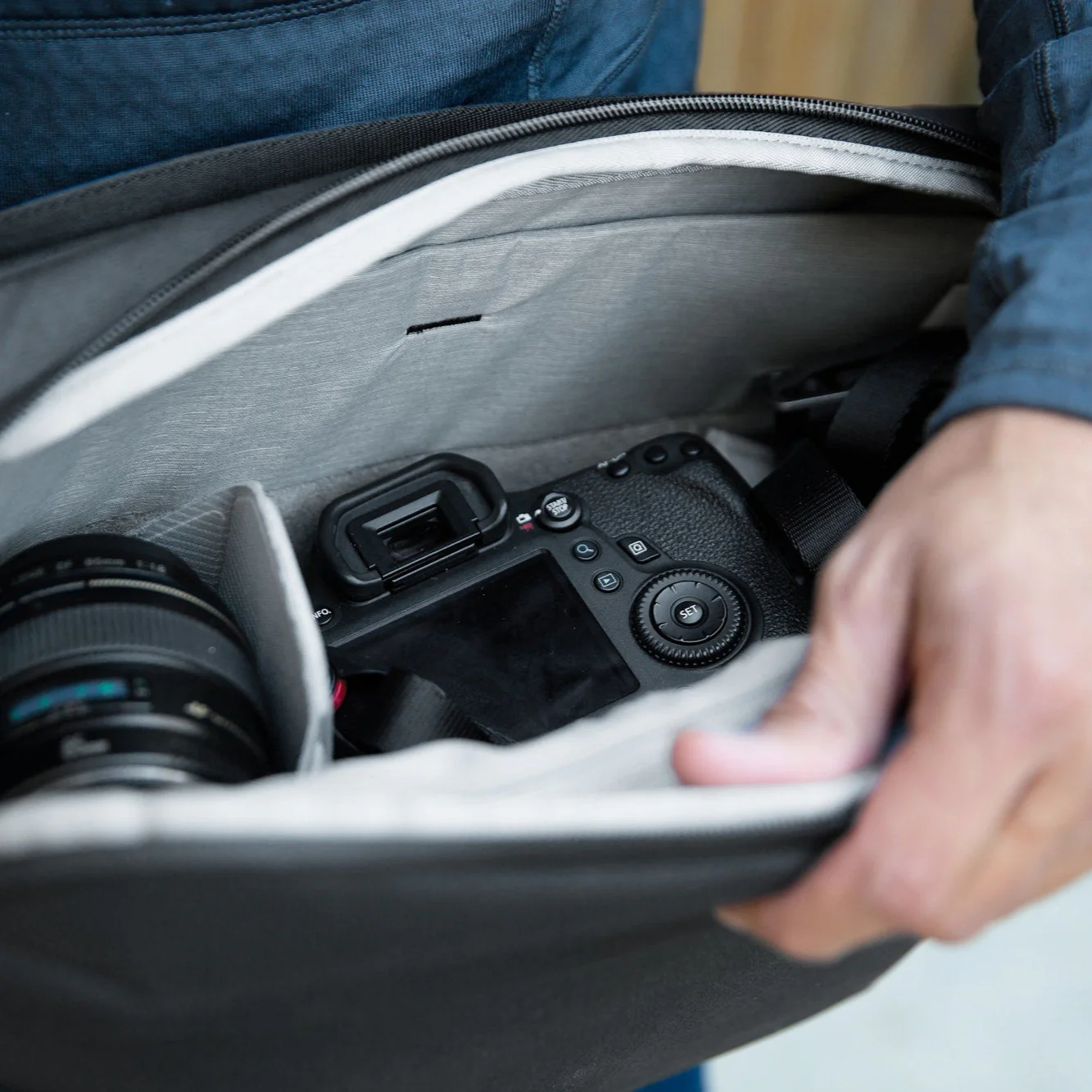 Everyday Sling | 10L | Black - Image 8