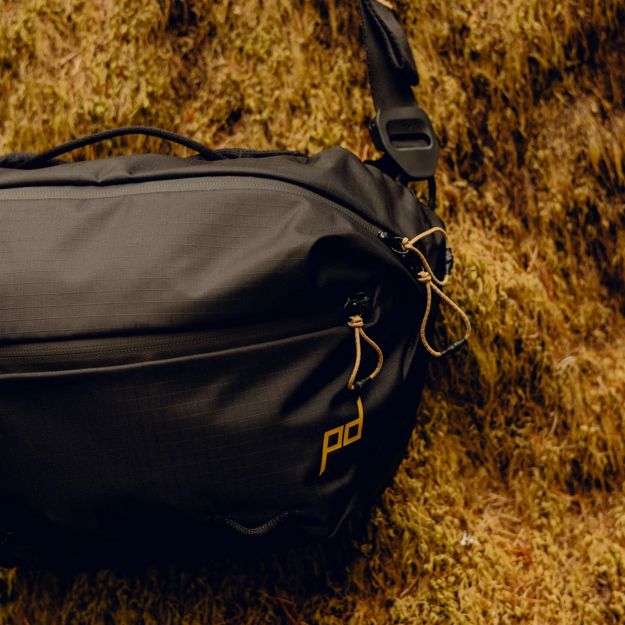 Outdoor Sling | 7L | Black - Image 8