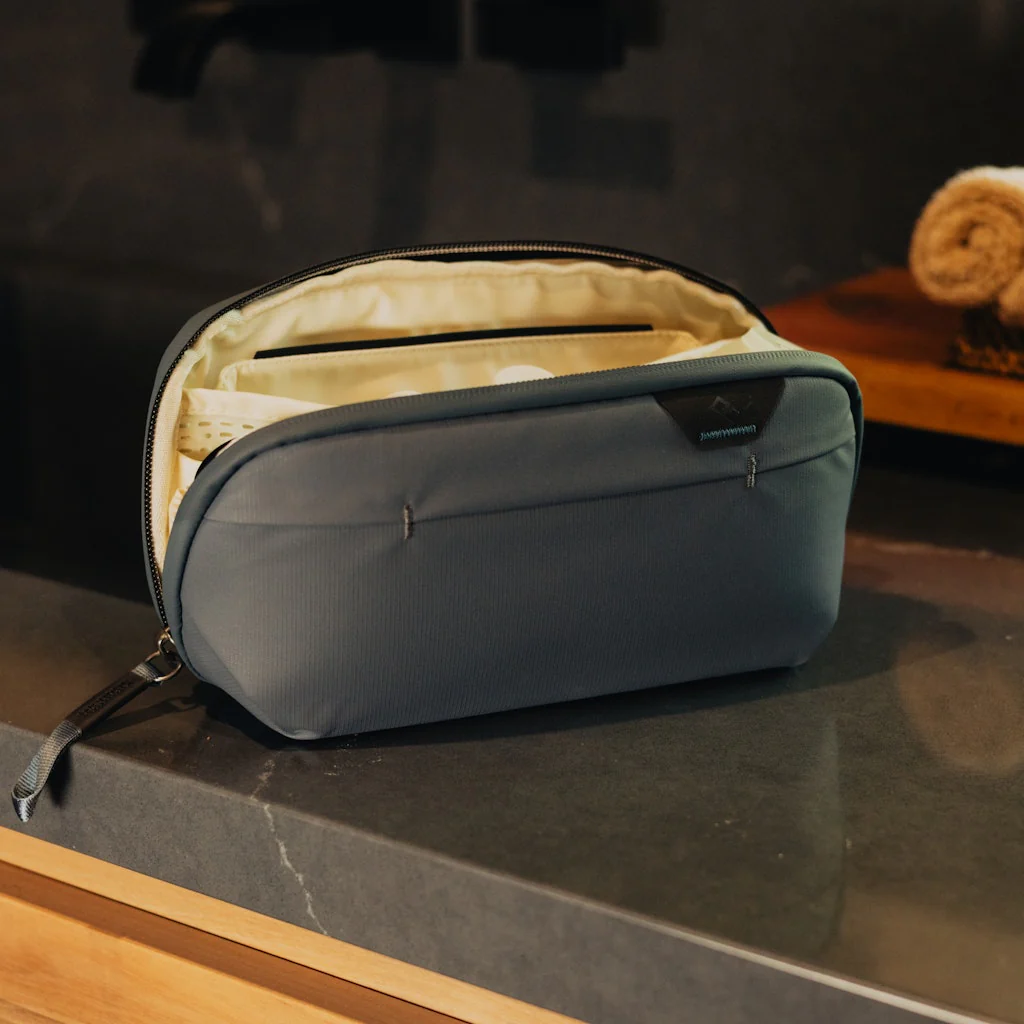 Small Wash Pouch | Ocean - Image 4