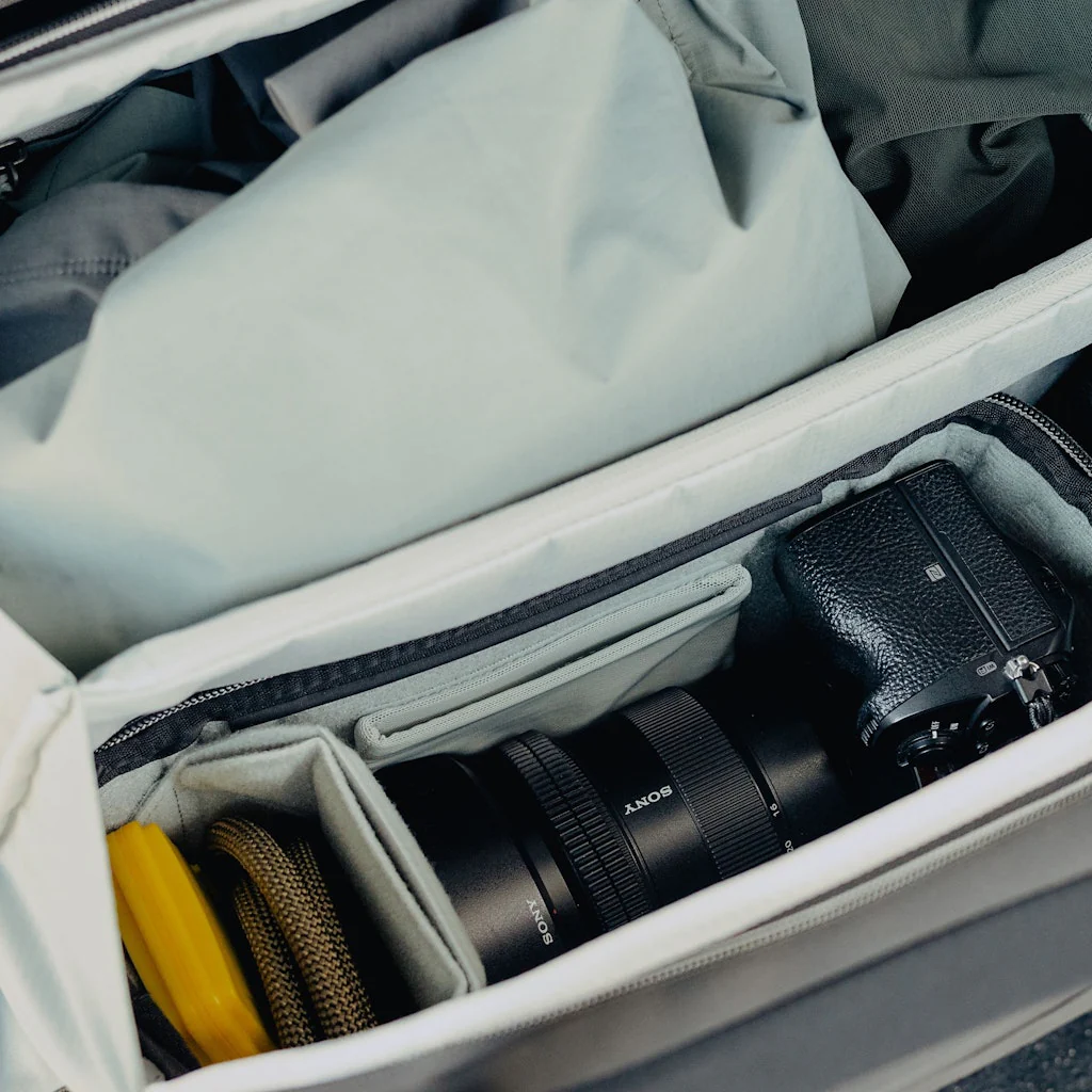 Travel Weekender | 25L | Black - Image 10