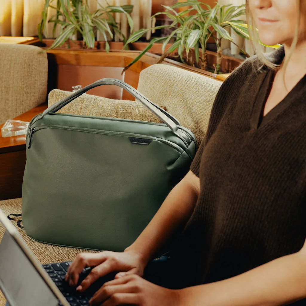 Travel Weekender | 25L | Sage - Image 7